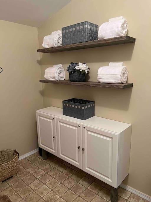 Theos Niagara Holiday home Lewiston