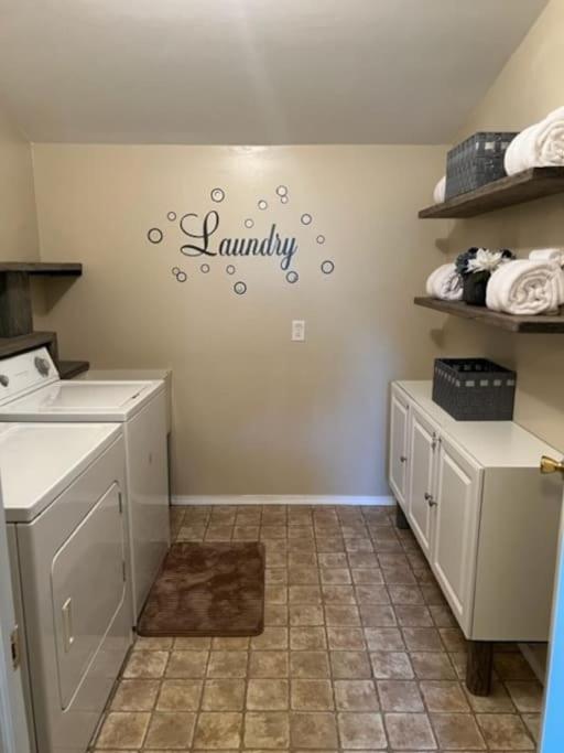 Holiday home Theos Niagara Lewiston