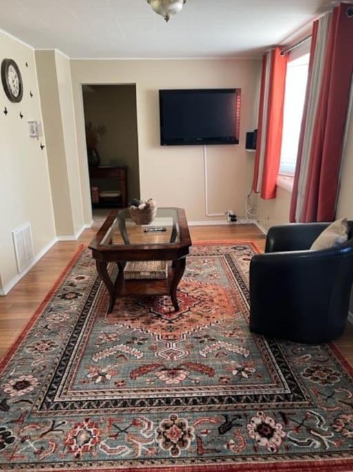 Theos Niagara Holiday home